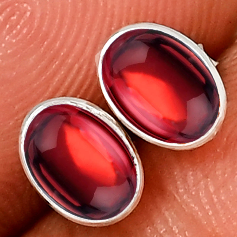 7*5 MM Oval - Garnet Cabochon Stud - CB-S602GC Catalogue