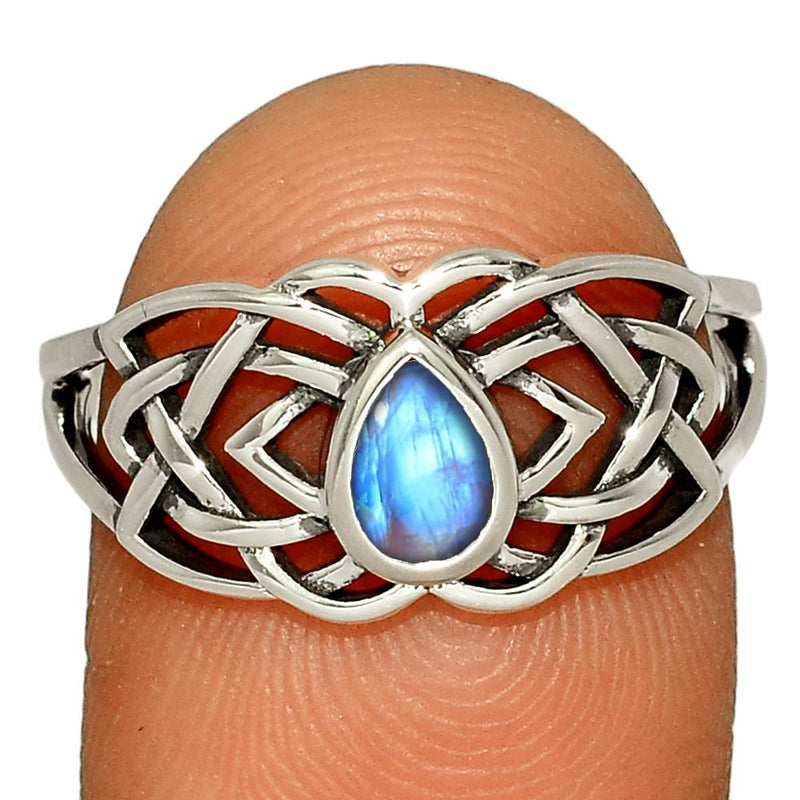 Celtic - Rainbow Moonstone Ring - CCR508-RM Catalogue