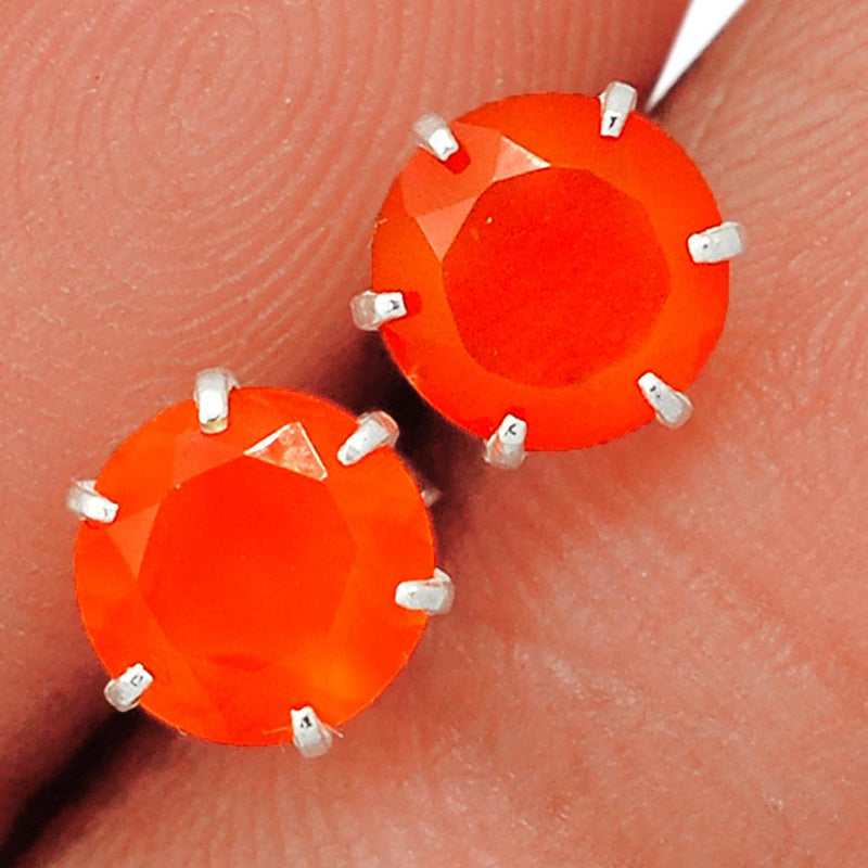 7*7 MM : Claw - Faceted Carnelian Studs - CRFS269