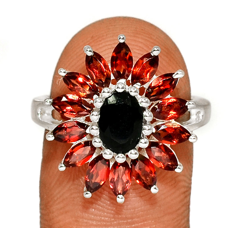 7*5 MM Oval - Black Onyx With Garnet Faceted Silver Ring - R5077BOWG