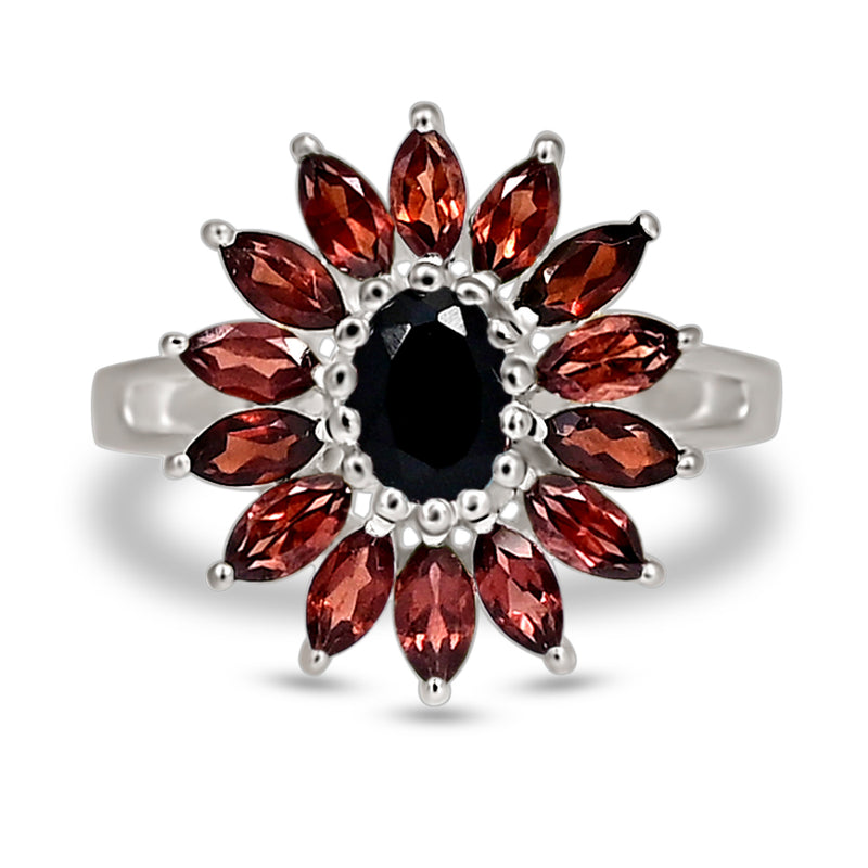 7*5 MM Oval - Black Onyx With Garnet Faceted Silver Ring - R5077BOWG