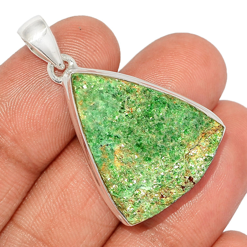 1.5" Fuchsite Green Muscovite Pendants - FUKP293