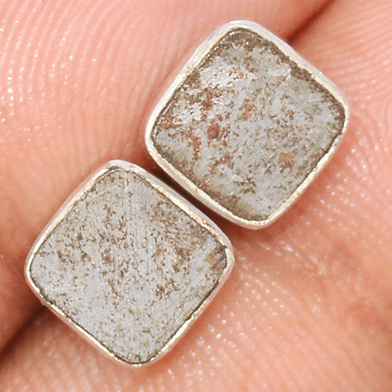 Muonionalusta Meteorite Sweden Studs - GBMS202