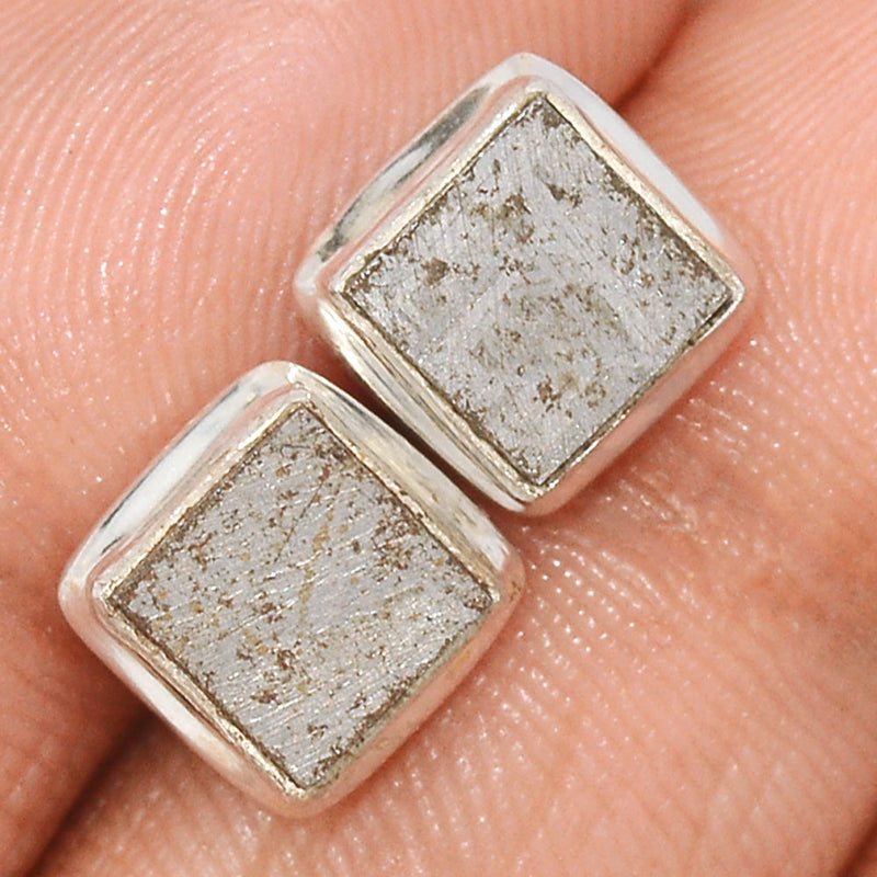 Muonionalusta Meteorite Sweden Studs - GBMS208