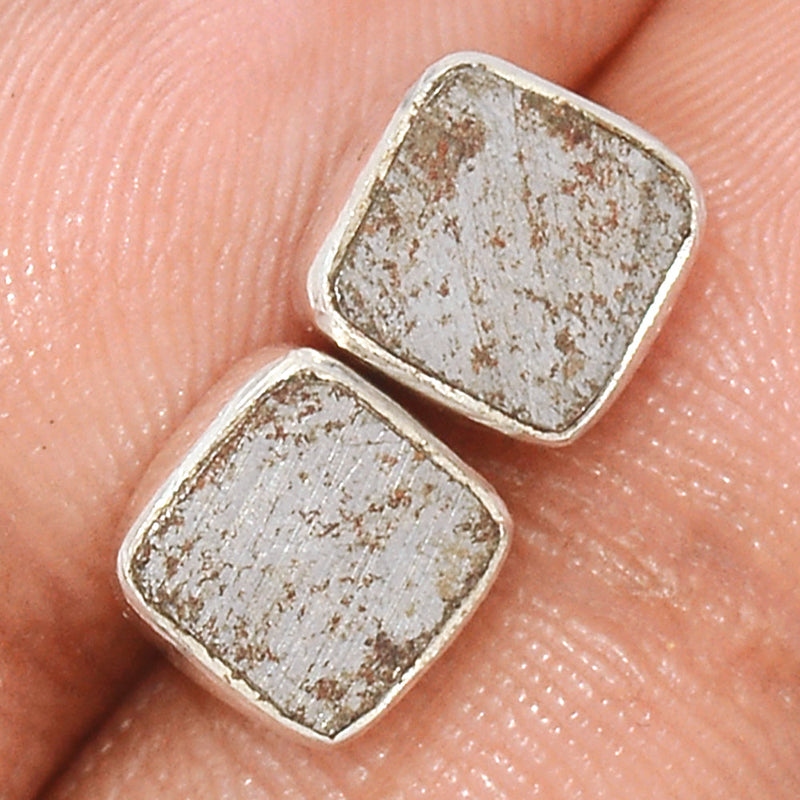 Muonionalusta Meteorite Sweden Studs - GBMS212