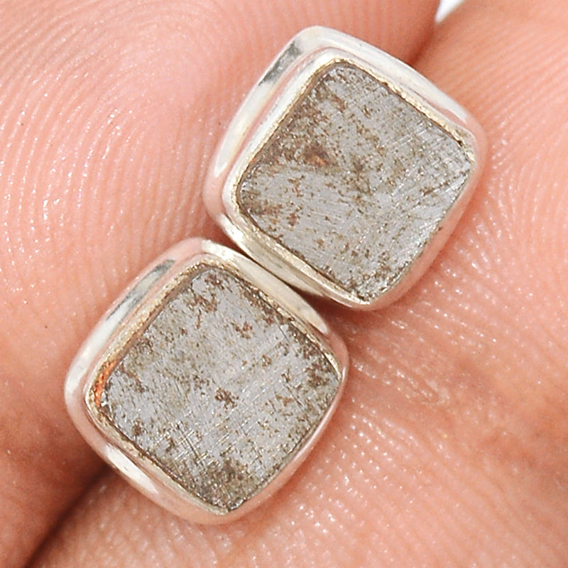 Muonionalusta Meteorite Sweden Studs - GBMS213