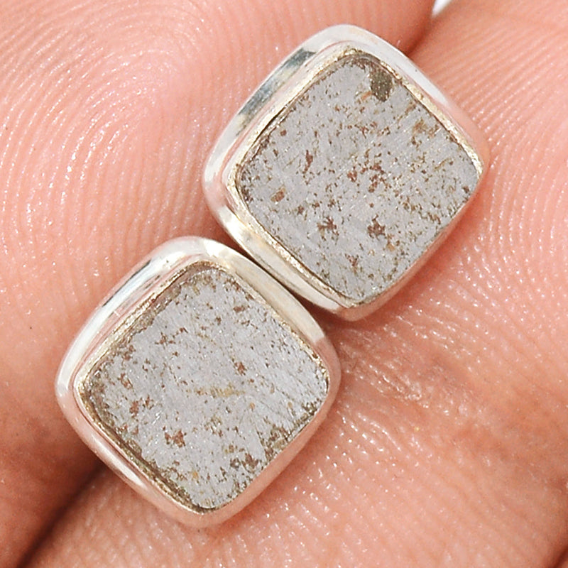 Muonionalusta Meteorite Sweden Studs - GBMS216