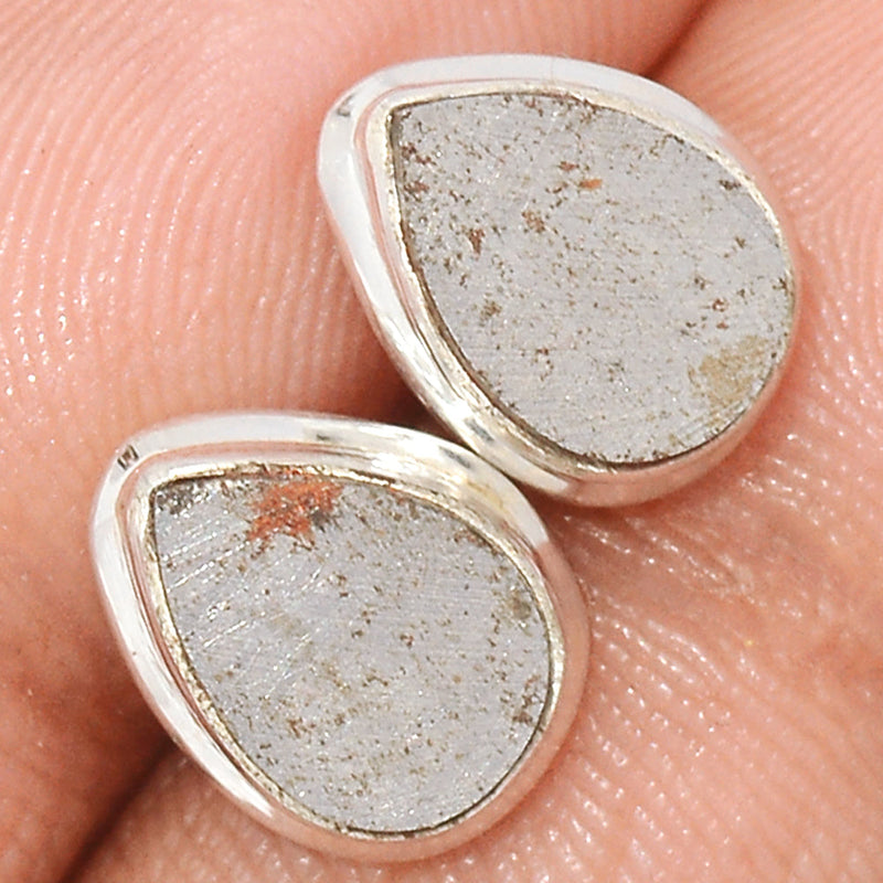 Muonionalusta Meteorite Sweden Studs - GBMS217