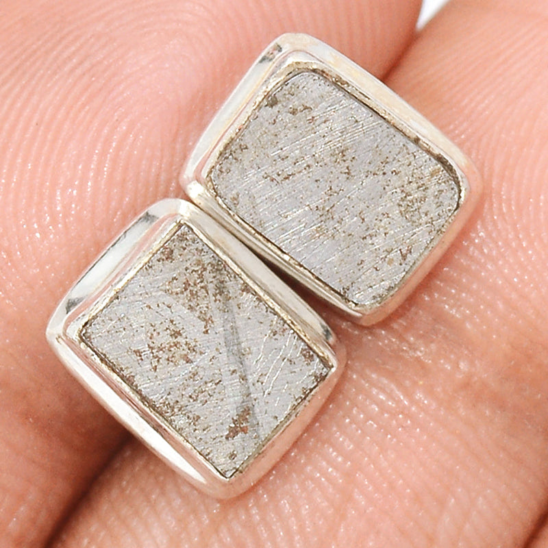 Muonionalusta Meteorite Sweden Studs - GBMS221