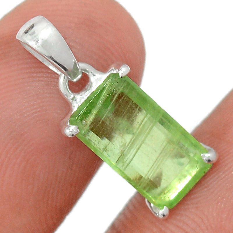 0.8" Claw - Green Kyanite Faceted Pendants - GKFP211