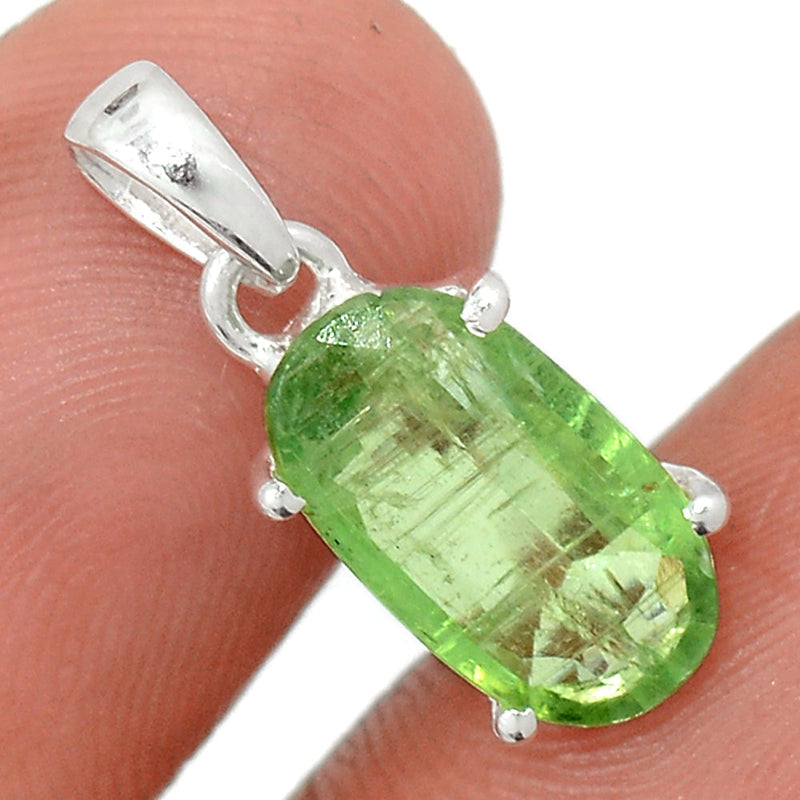 0.8" Claw - Green Kyanite Faceted Pendants - GKFP214