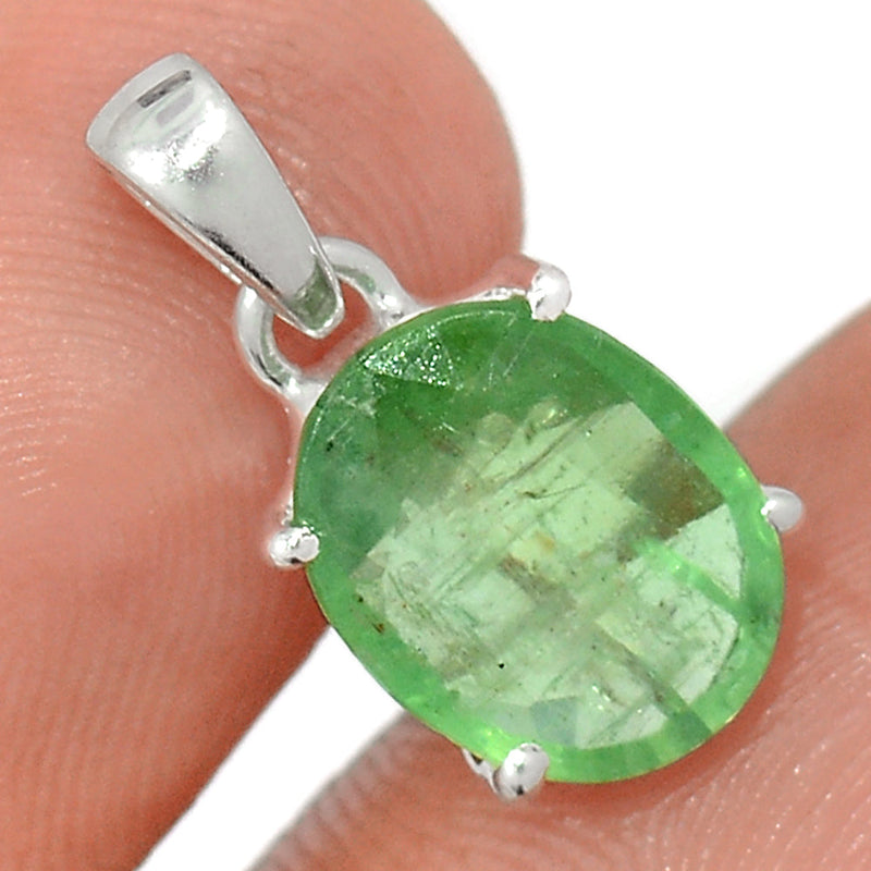 0.7" Claw - Green Kyanite Faceted Pendants - GKFP226