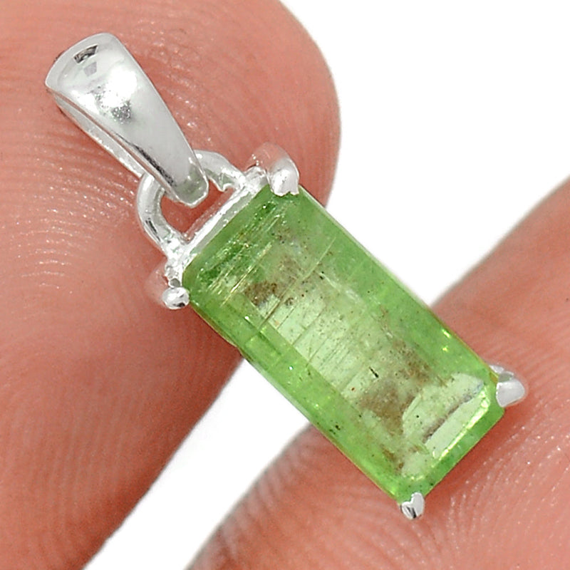 0.8" Claw - Green Kyanite Faceted Pendants - GKFP230