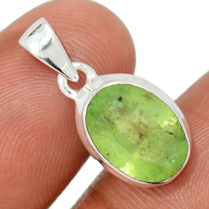 0.8" Green Kyanite Faceted Pendants - GKFP283