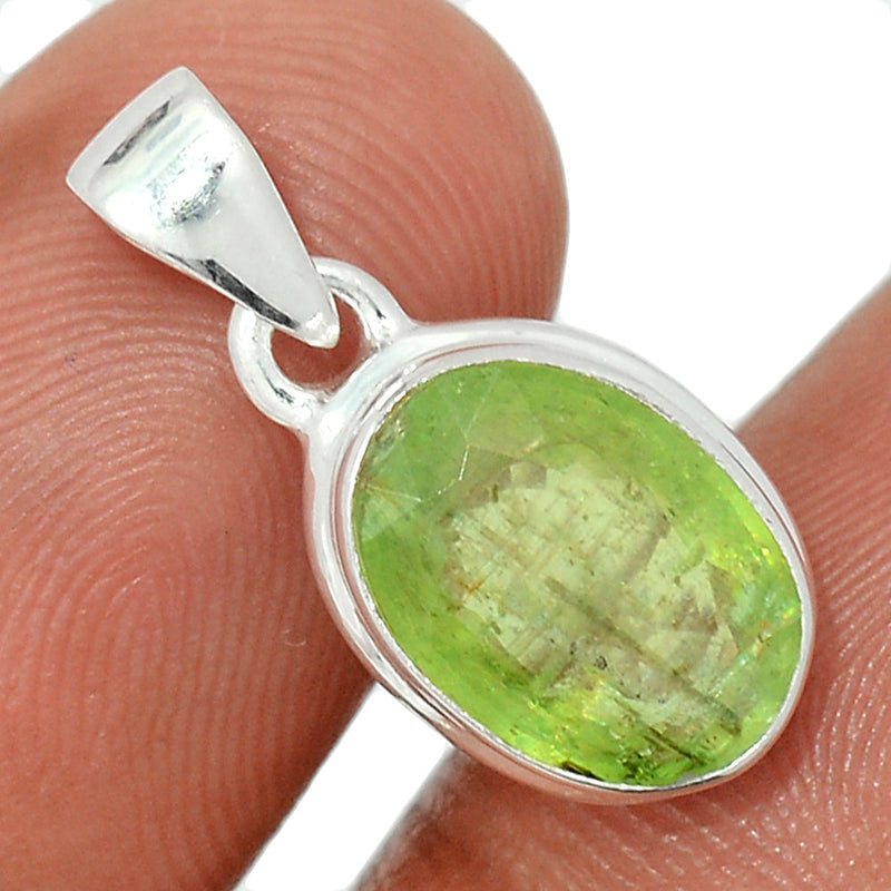 0.8" Green Kyanite Faceted Pendants - GKFP305