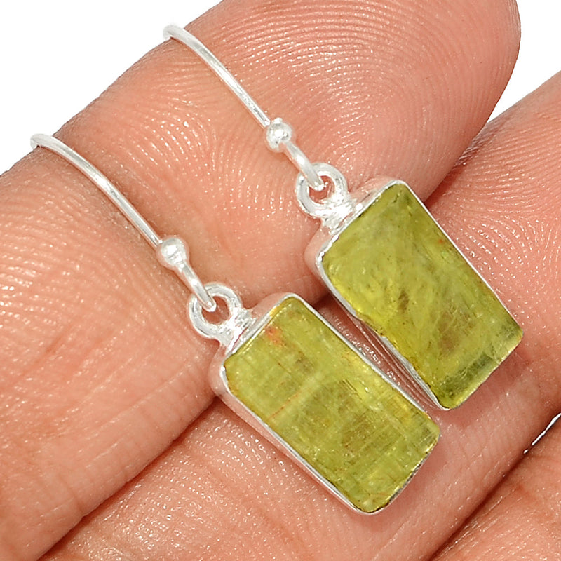 1.2" Green Kyanite Rough Earrings - GKRE172