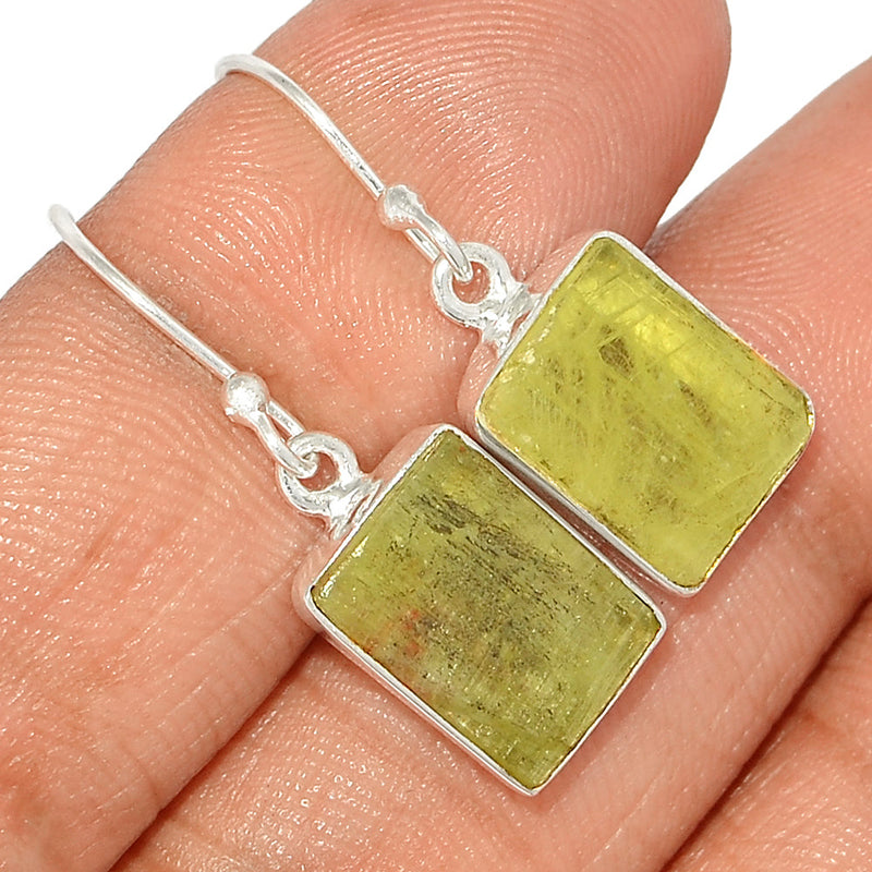1.2" Green Kyanite Rough Earrings - GKRE174