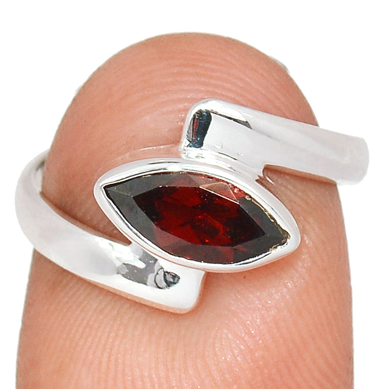 Small Plain - Garnet Faceted Ring - GNFR1162