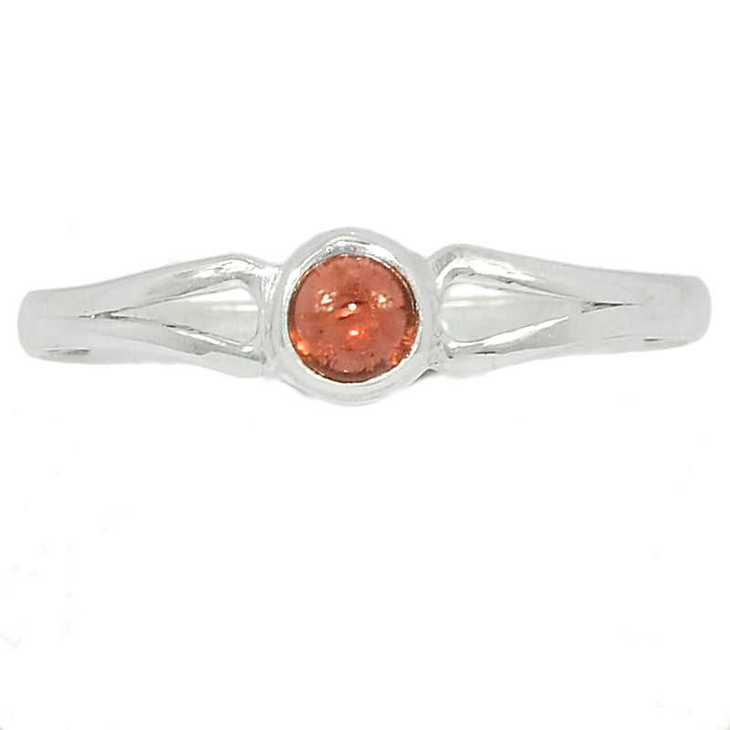 Small Plain - Garnet Cabochon Ring - GRCR738