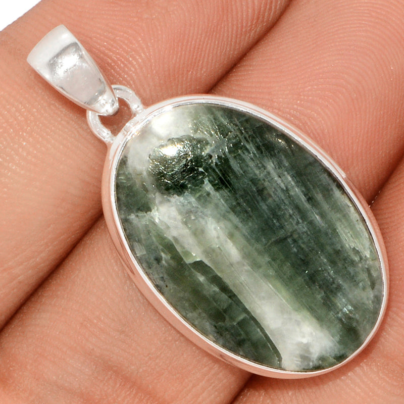 1.5" Green Tourmaline In Quartz Cabochon Pendants - GTCP199
