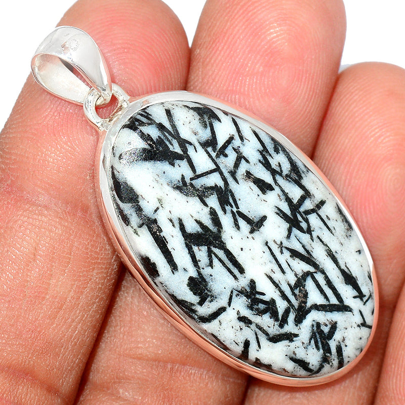 1.8" Hornblende Pendants - HRBP158