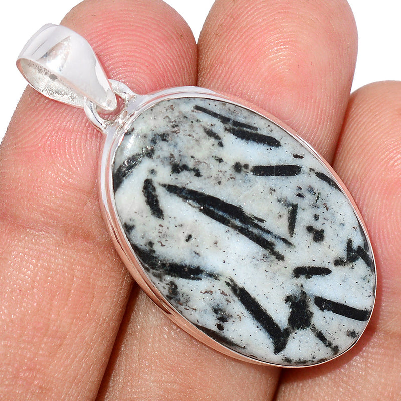 1.6" Hornblende Pendants - HRBP220