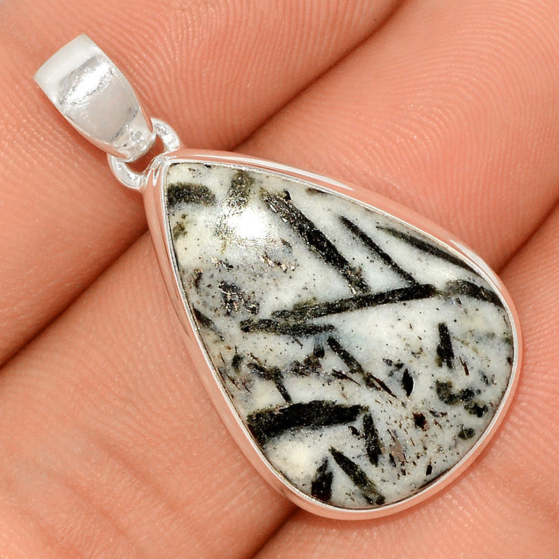 1.5" Hornblende Pendants - HRBP37