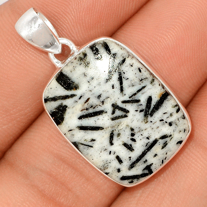 1.3" Hornblende Pendants - HRBP47