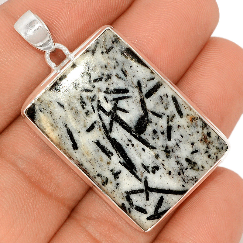 1.7" Hornblende Pendants - HRBP63