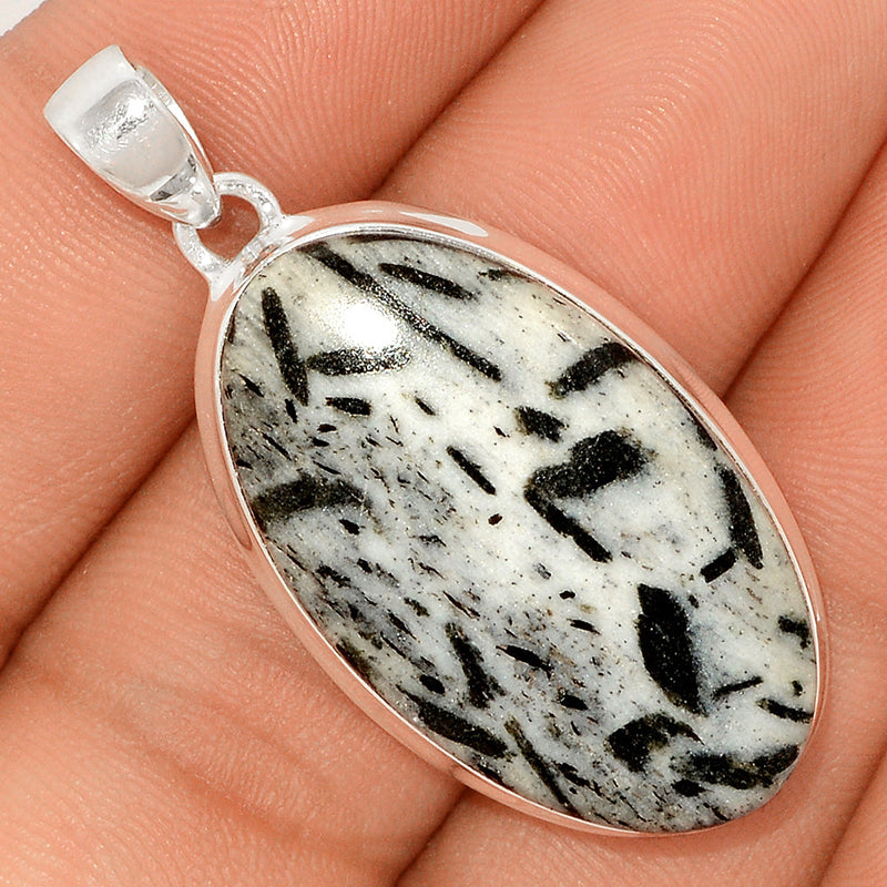 1.7" Hornblende Pendants - HRBP64