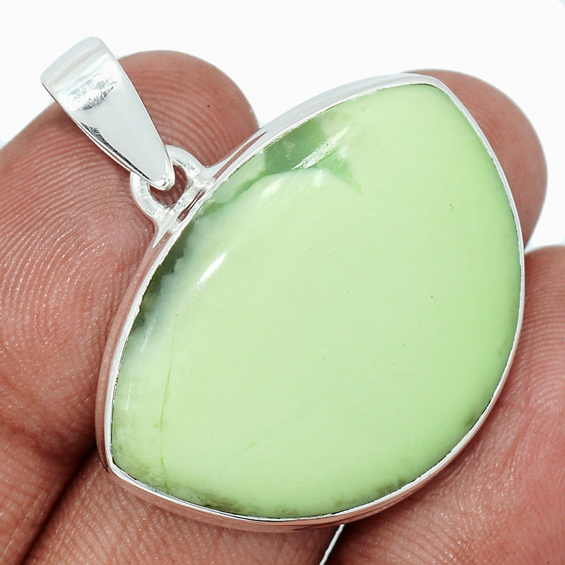 1.5" Citron Chrysoprase From Mint Chrysoprase Pendants - LMCP300