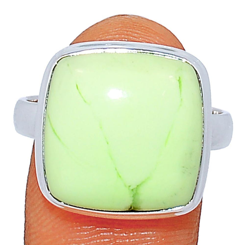Citron Chrysoprase from Mint Chrysoprase Ring - LMCR277