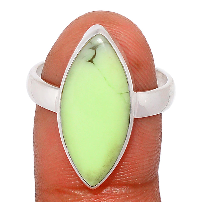 Citron Chrysoprase From Mint Chrysoprase Ring - LMCR382