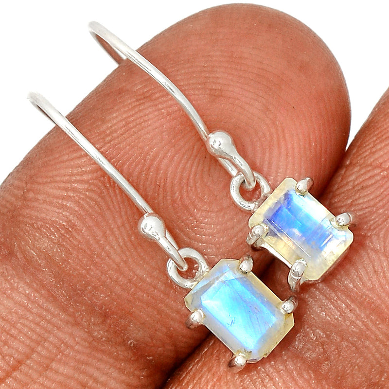 1" Claw - Moonstone Faceted Earrings - MNFE454