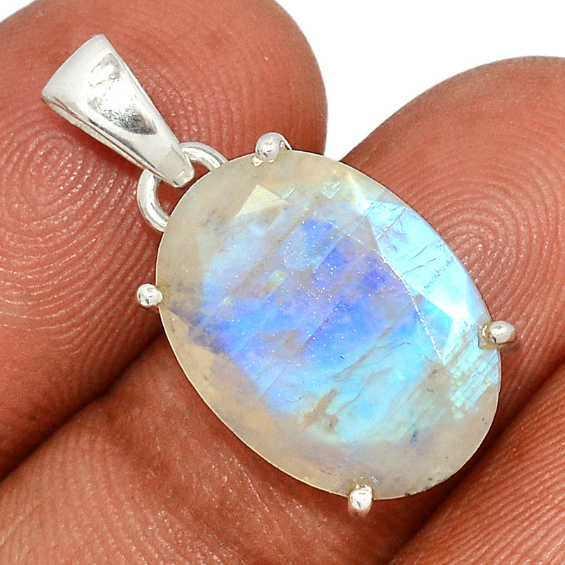 1.1" Claw - Moonstone Faceted Pendants - MNFP1707