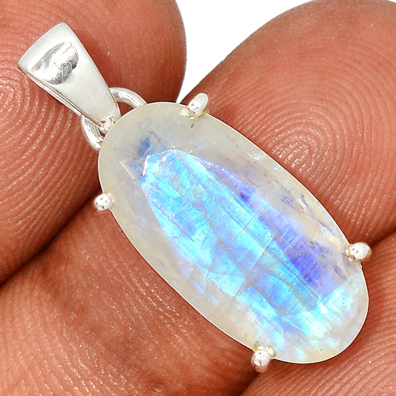 1.1" Claw - Moonstone Faceted Pendants - MNFP1713