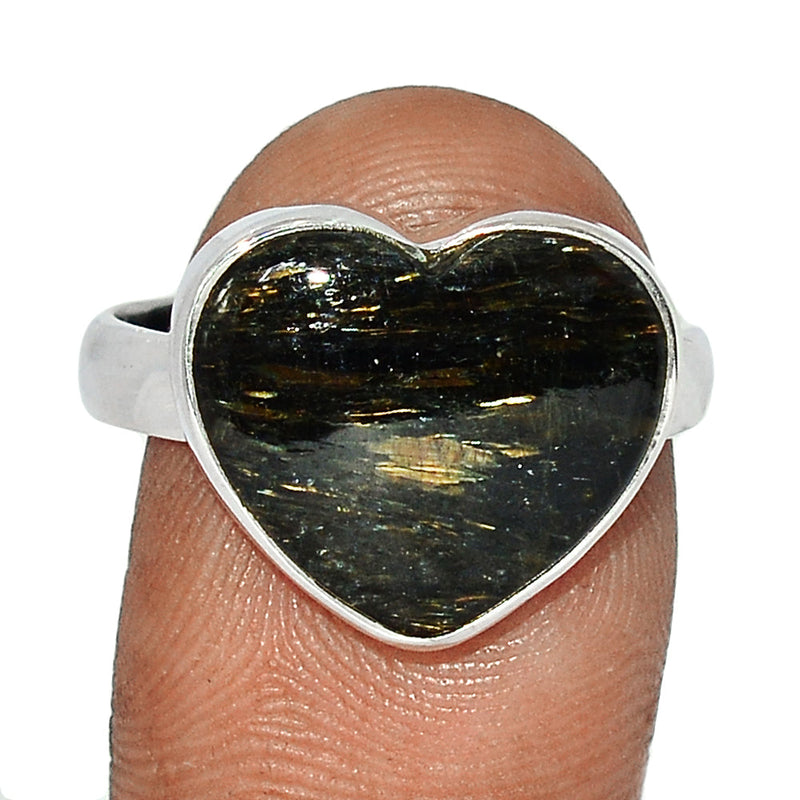 Heart - Nuummite Ring - NUMR239