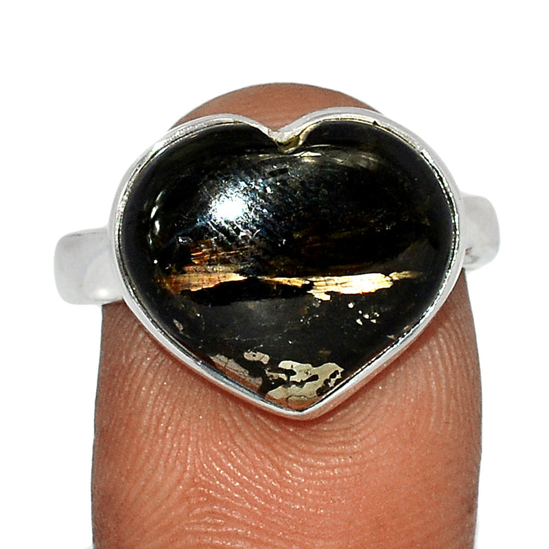 Heart - Nuummite Ring - NUMR298