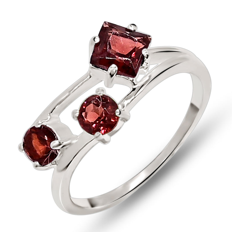 5*5 MM Square - Garnet Silver Ring - R5051G