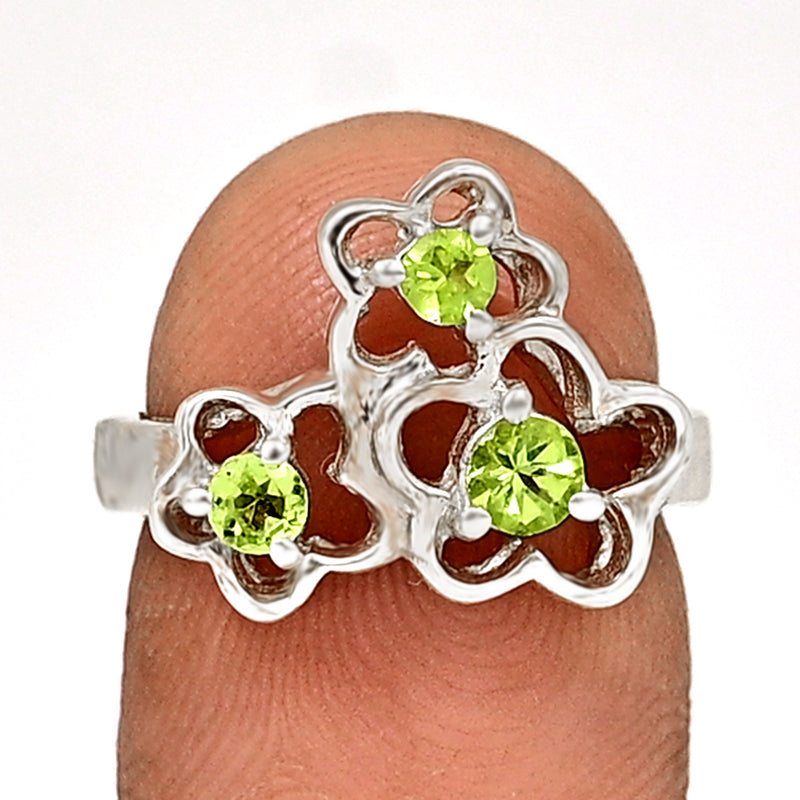 4*4 MM Round - Peridot Silver Ring - R5055P