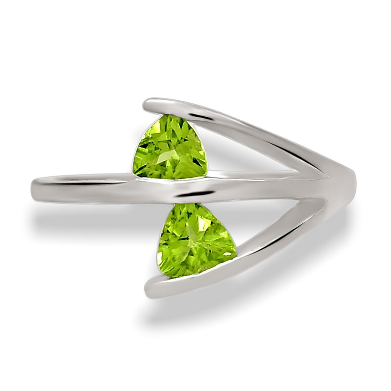 4*4 MM Trillion - Peridot Silver Ring - R5069P