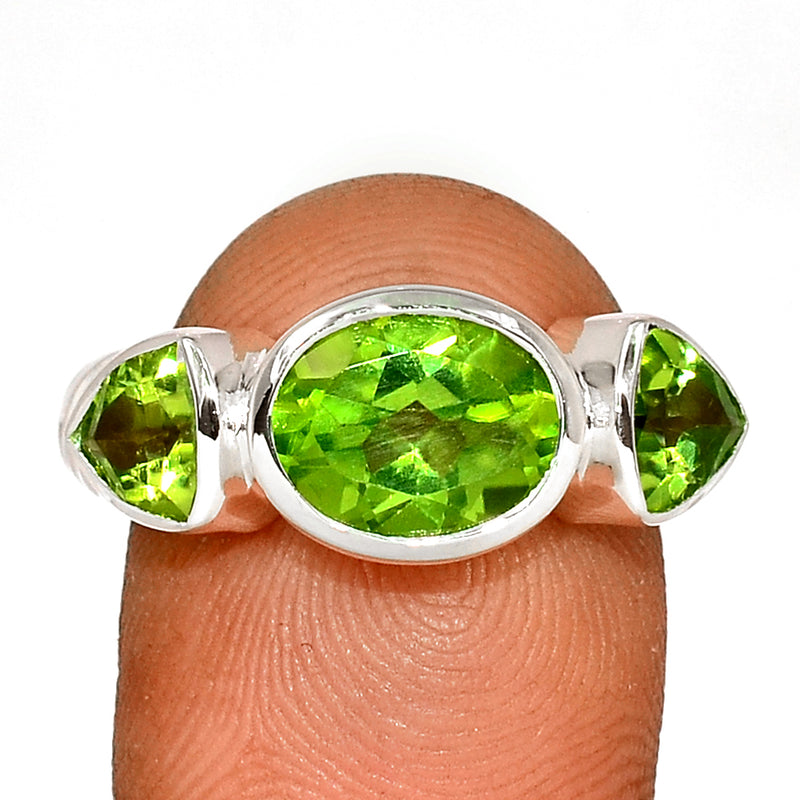 10*8 MM Oval - Peridot Silver Ring - R5073P