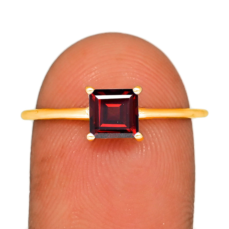 5*5 MM Square - 18k Gold Vermeil - Garnet Faceted Ring - RBC302G-GRF Catalogue