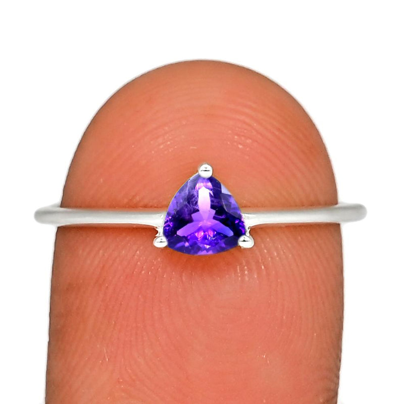 5*5 MM Trillion - Amethyst Faceted Ring - RBC303-A Catalogue