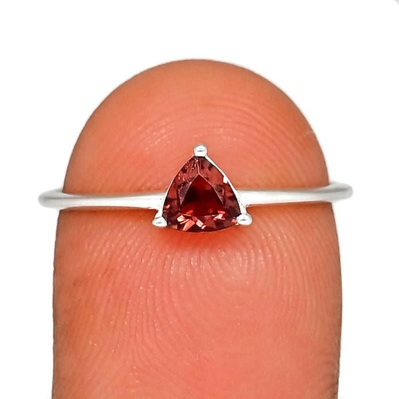 5*5 MM Trillion - Garnet Faceted Silver Ring - RBC303-G Catalogue