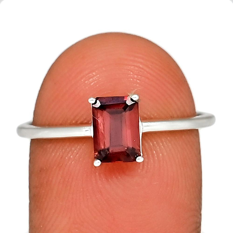 7*5 MM Octo - Garnet Faceted Ring - RBC304-G Catalogue