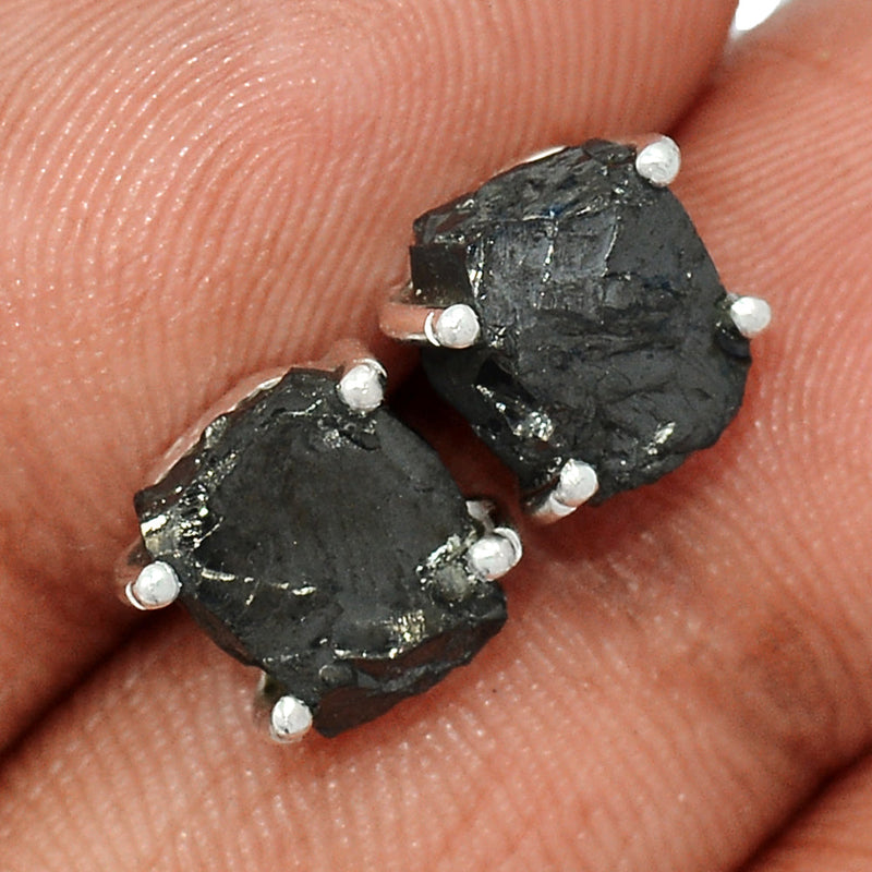 Claw - Shungite Studs - SNGS191