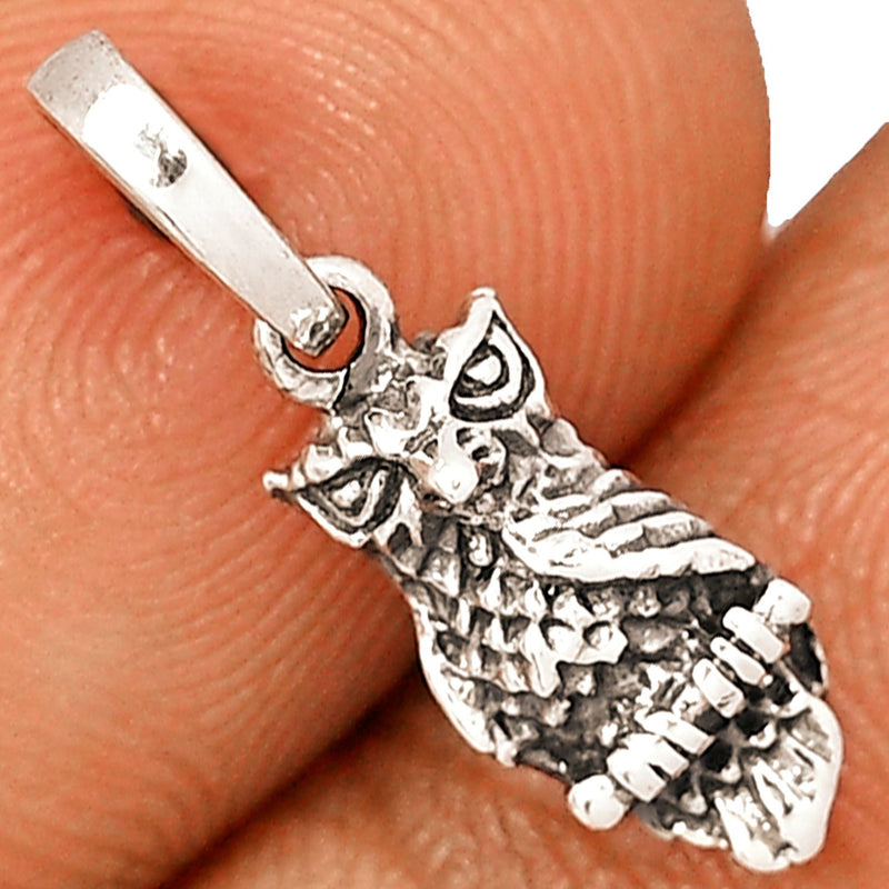 0.7" Owl Silver Jewelry Pendants - SPJ2038