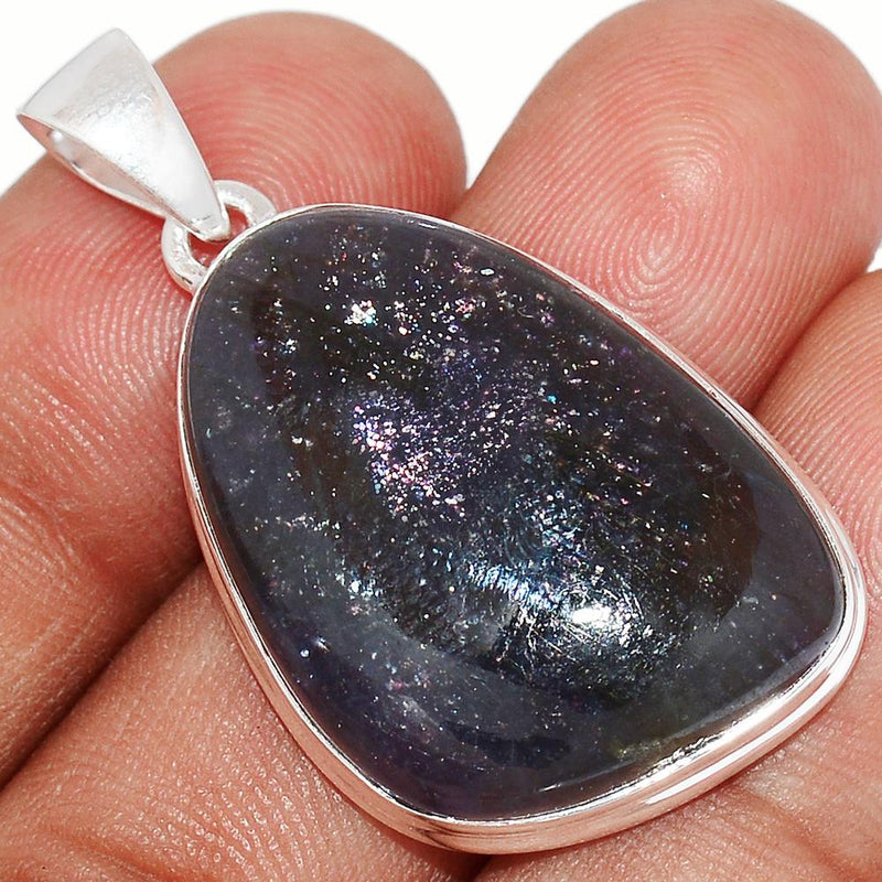 1.5" Sunstone In Iolite Pendants - SSIP360