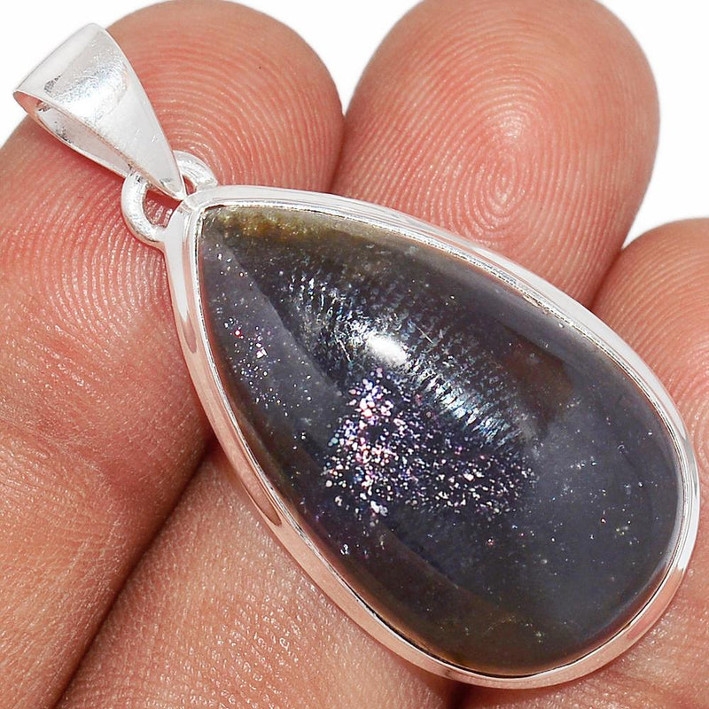 1.5" Sunstone In Iolite Pendants - SSIP379